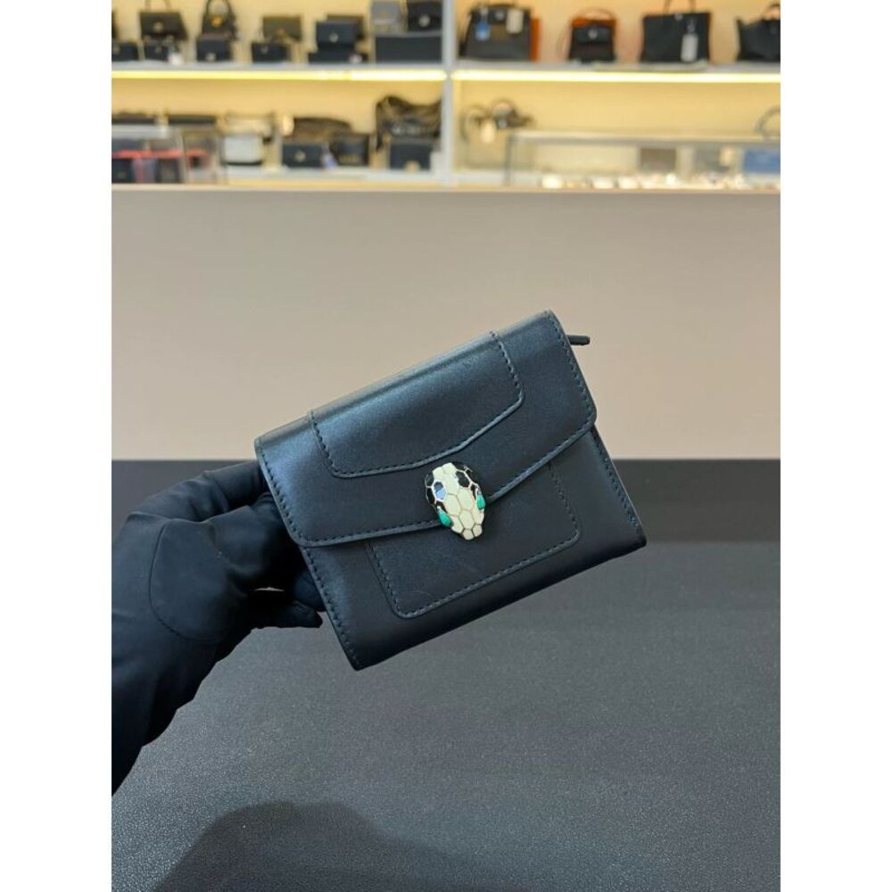 Bvlgari Women Pre-Loved Bag Very Good Condition